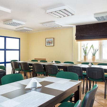 Trio Hostel Breslavia Esterno foto