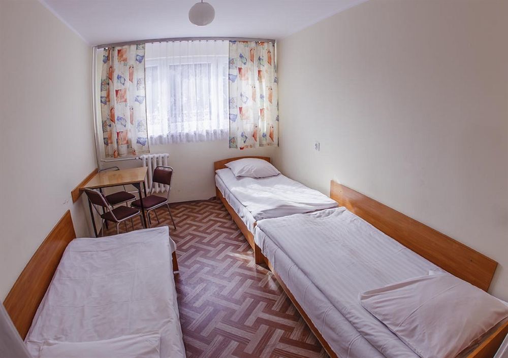 Trio Hostel Breslavia Esterno foto